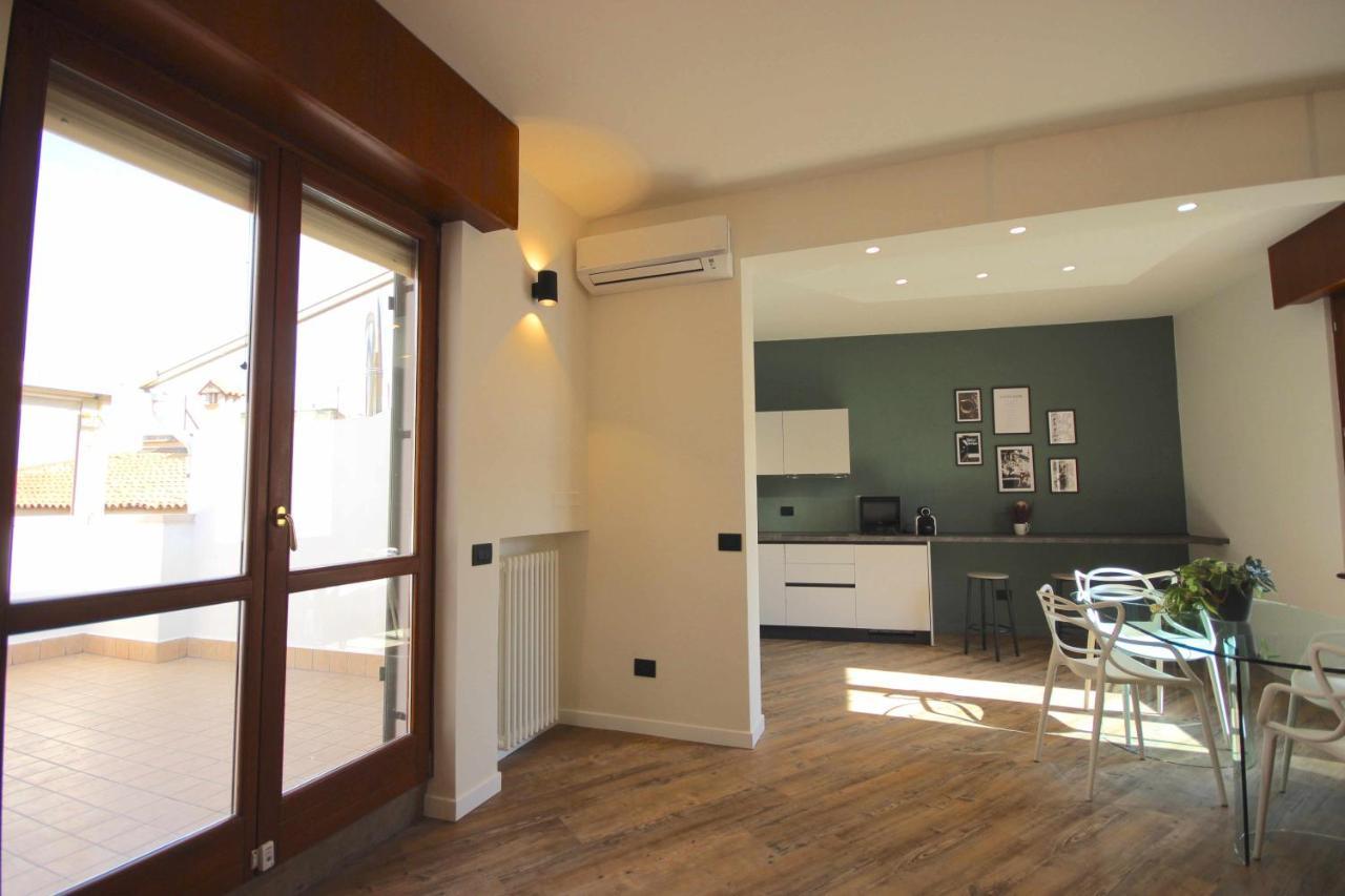 Case Vr Holiday Vittorias Flat เวโรนา ภายนอก รูปภาพ