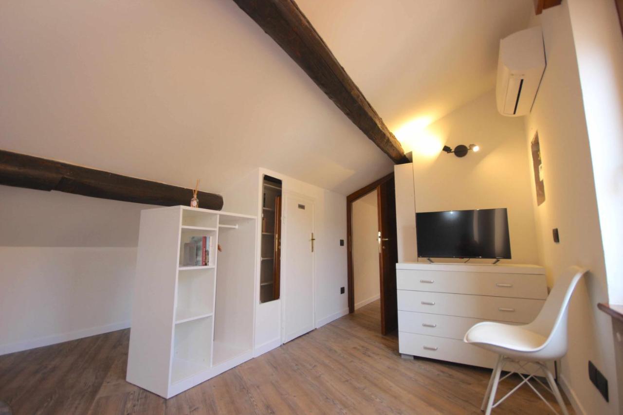 Case Vr Holiday Vittorias Flat เวโรนา ภายนอก รูปภาพ