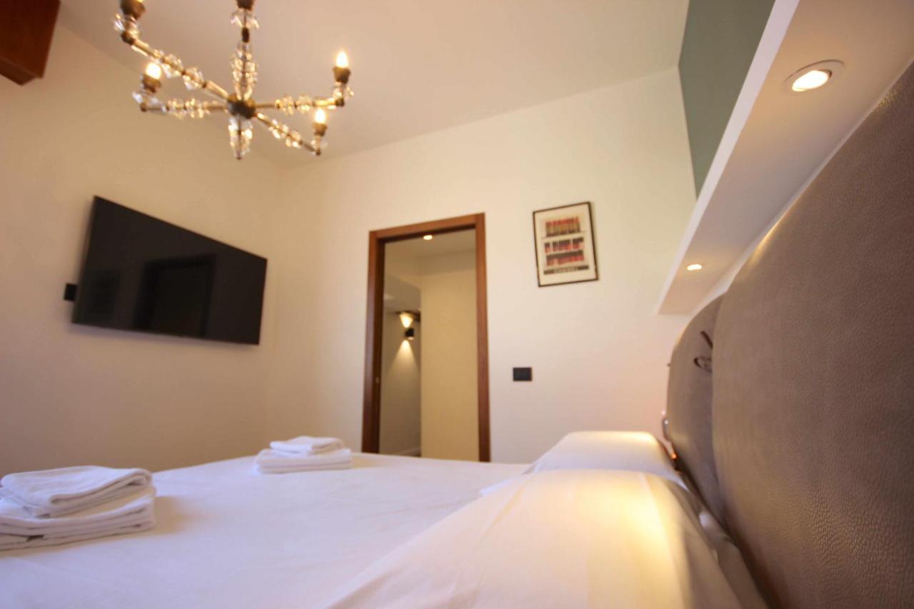 Case Vr Holiday Vittorias Flat เวโรนา ภายนอก รูปภาพ
